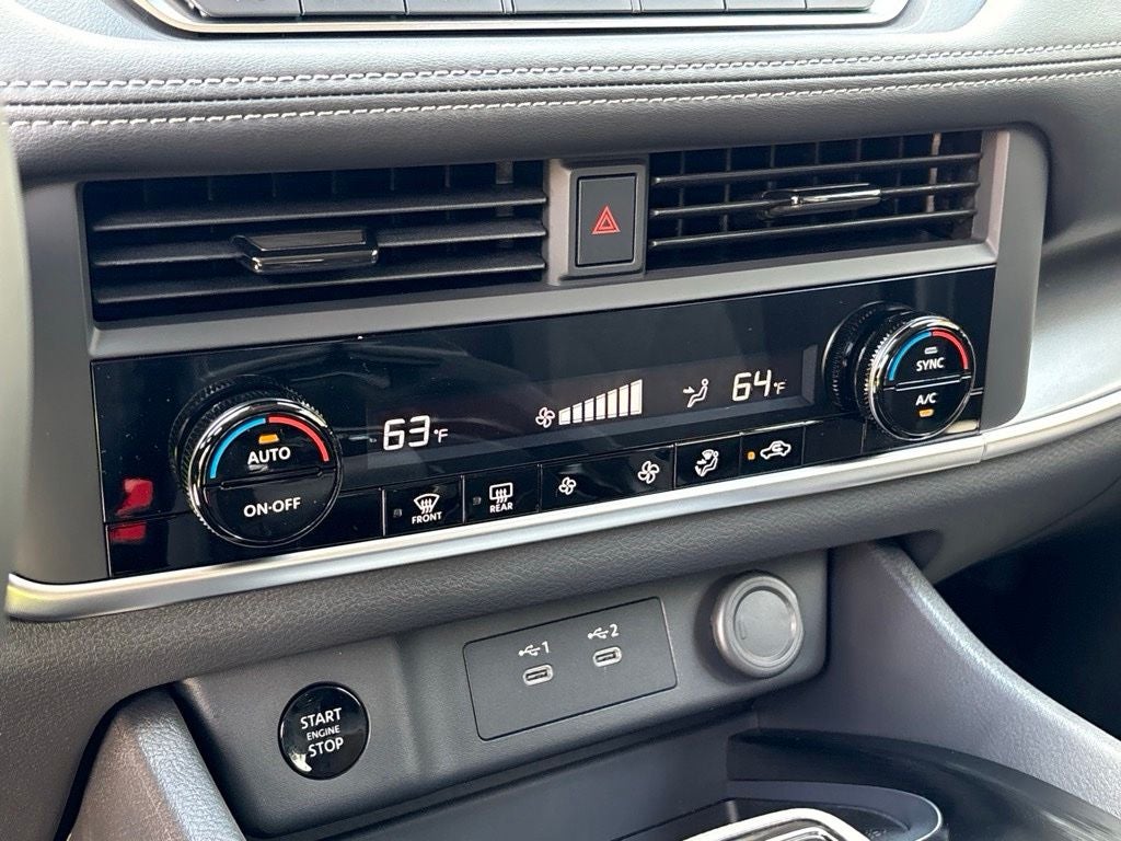 2026 Nissan Rogue SV
