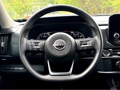 2024 Nissan Pathfinder S