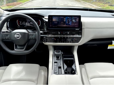 2026 Nissan Pathfinder SL