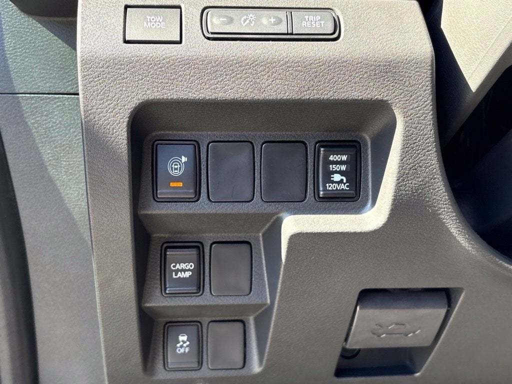 2027 Nissan Frontier Crew Cab SV