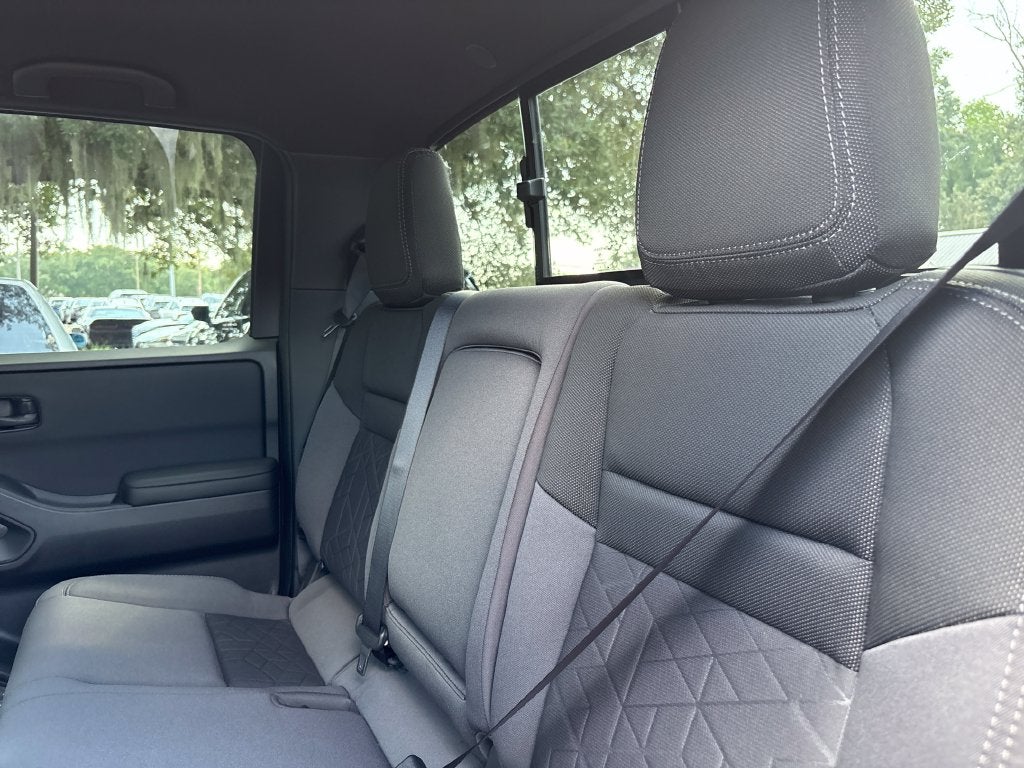 2027 Nissan Frontier Crew Cab SV