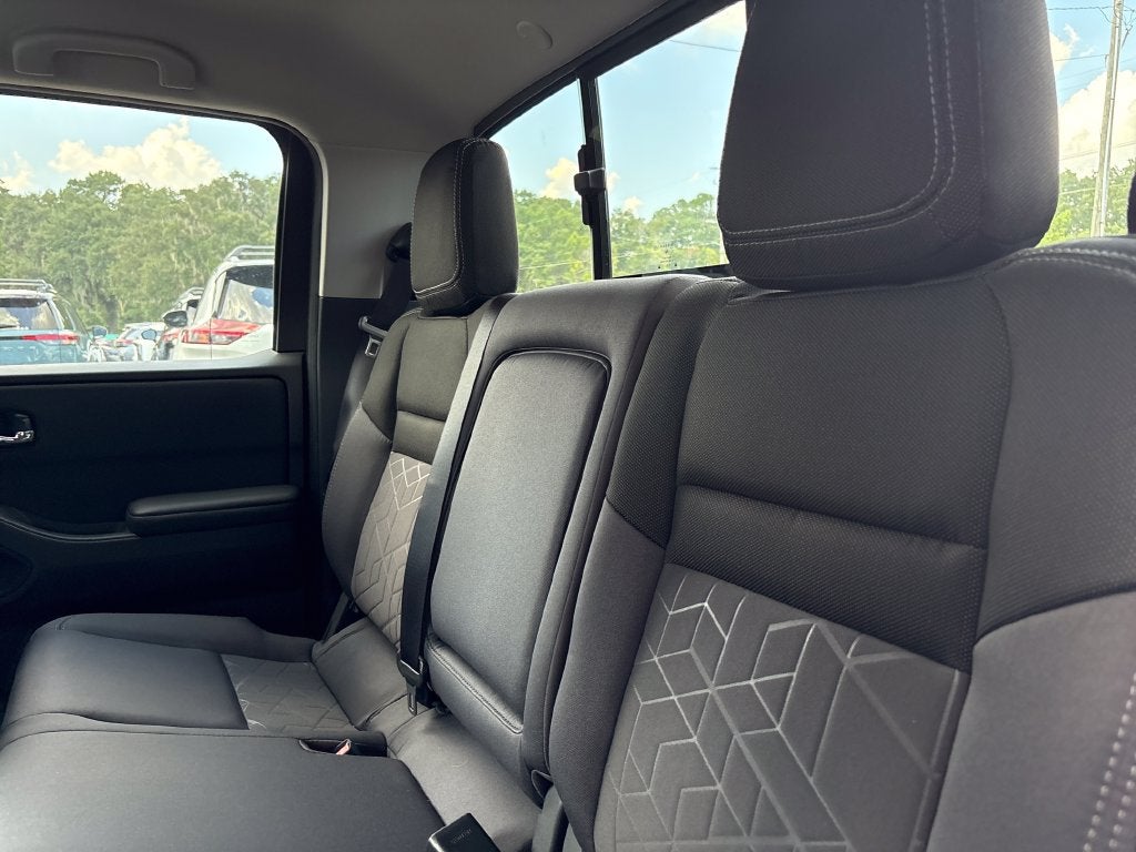 2027 Nissan Frontier Crew Cab SV