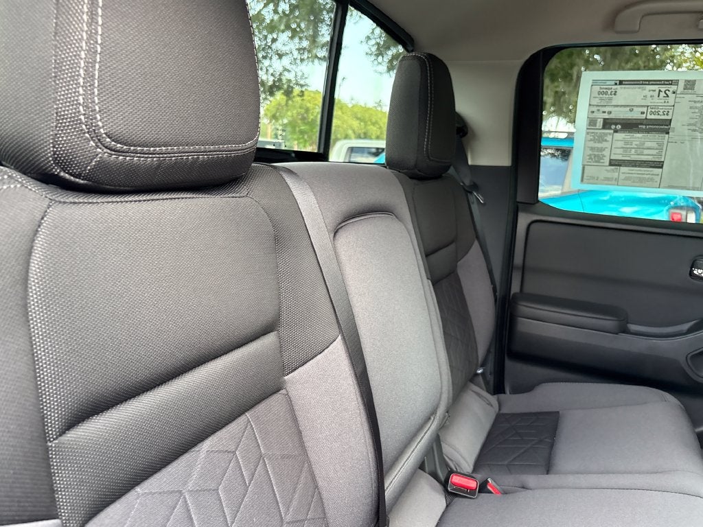 2027 Nissan Frontier Crew Cab SV
