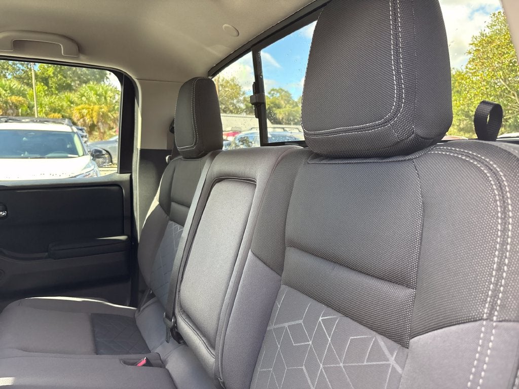 2027 Nissan Frontier Crew Cab SV
