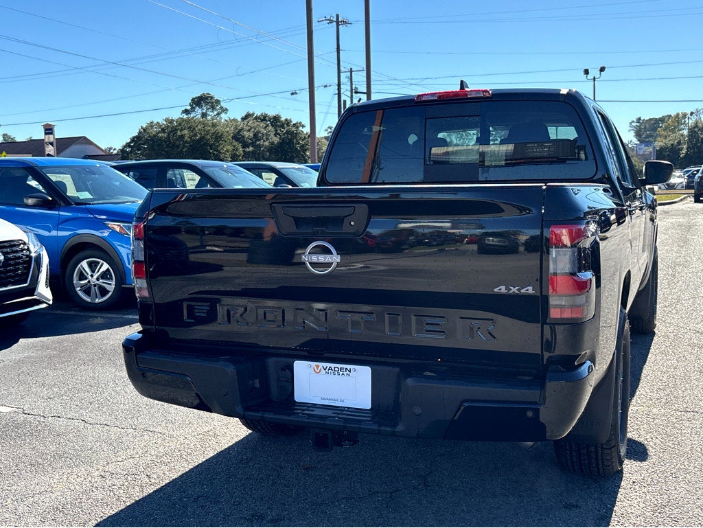 2026 Nissan Frontier Crew Cab SV