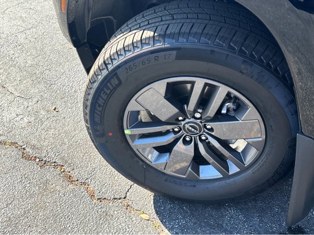 2026 Nissan Frontier Crew Cab SV