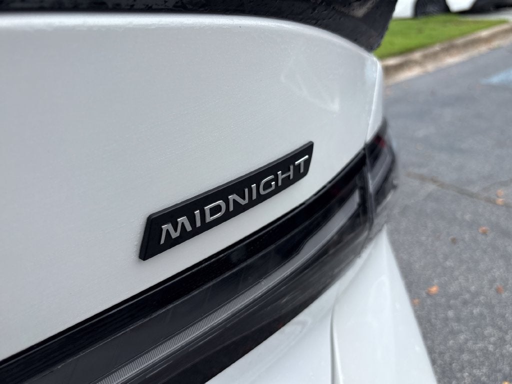 2027 Nissan Sentra SR Midnight Edition