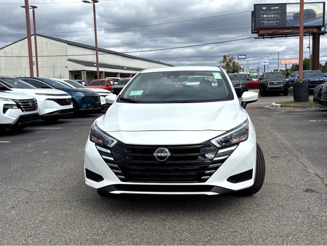 2025 Nissan Versa SV