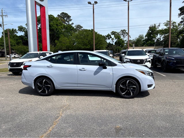 2025 Nissan Versa SR
