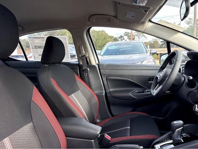 2025 Nissan Versa SR