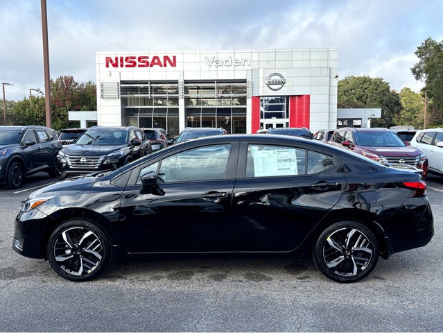 2025 Nissan Versa SR