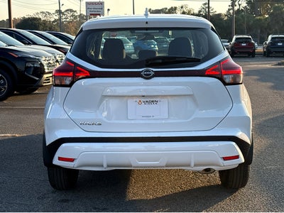 2025 Nissan Kicks Play S
