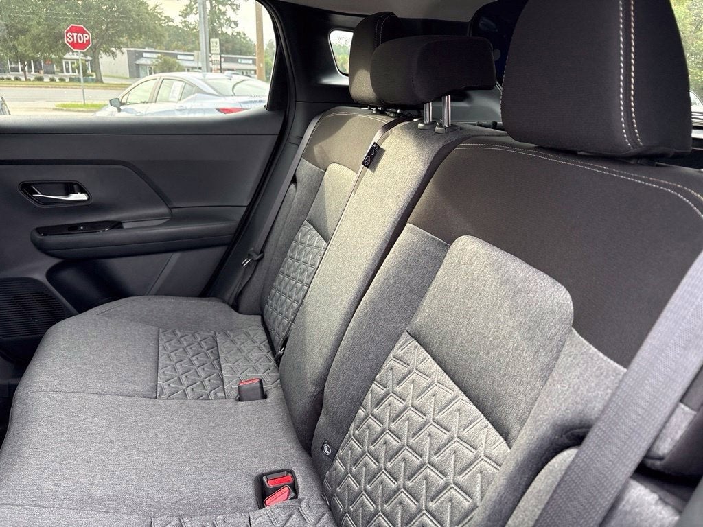2027 Nissan Kicks SV