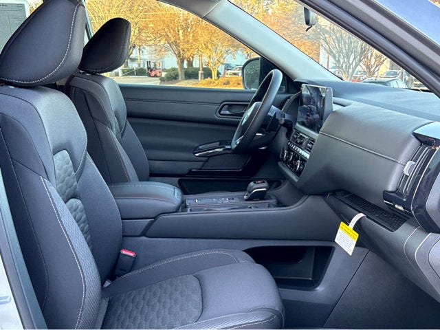 2026 Nissan Pathfinder S