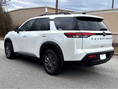 2026 Nissan Pathfinder SV