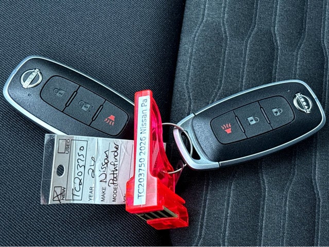 2026 Nissan Pathfinder SV