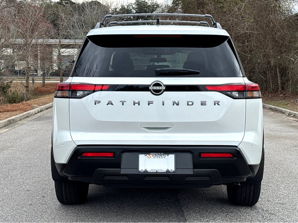 2026 Nissan Pathfinder SV