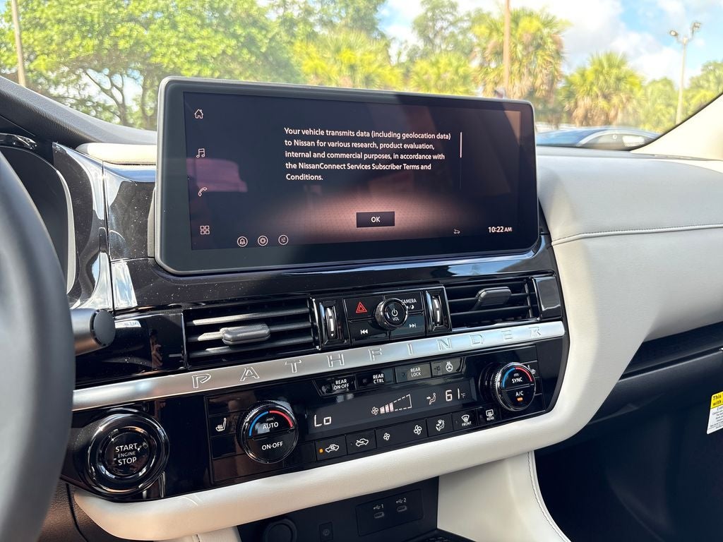 2026 Nissan Pathfinder SL