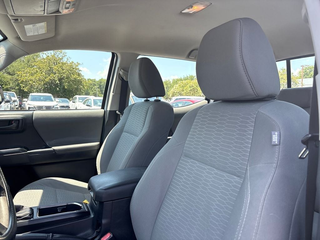 2016 Toyota Tacoma SR