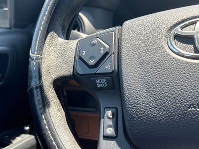 2016 Toyota Tacoma SR