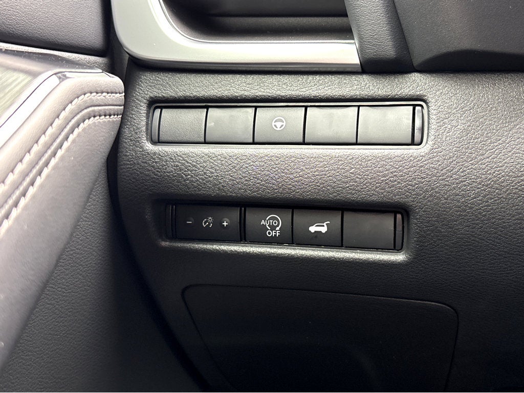 2026 Nissan Rogue Dark Armor™