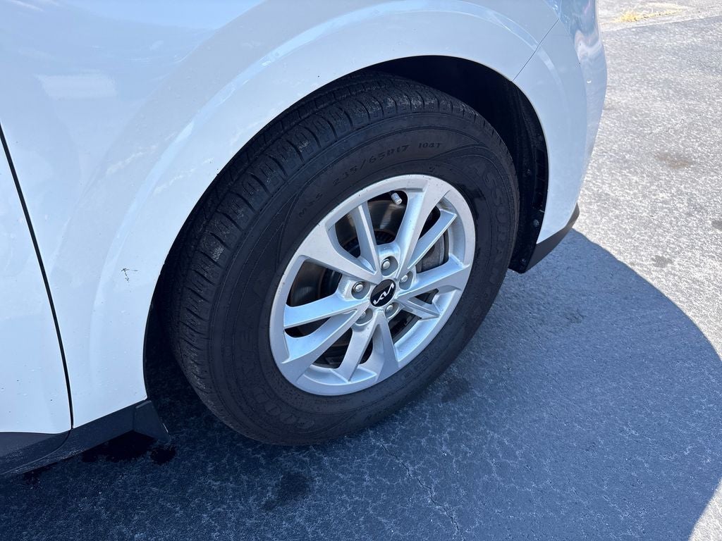 2024 Kia Carnival LX