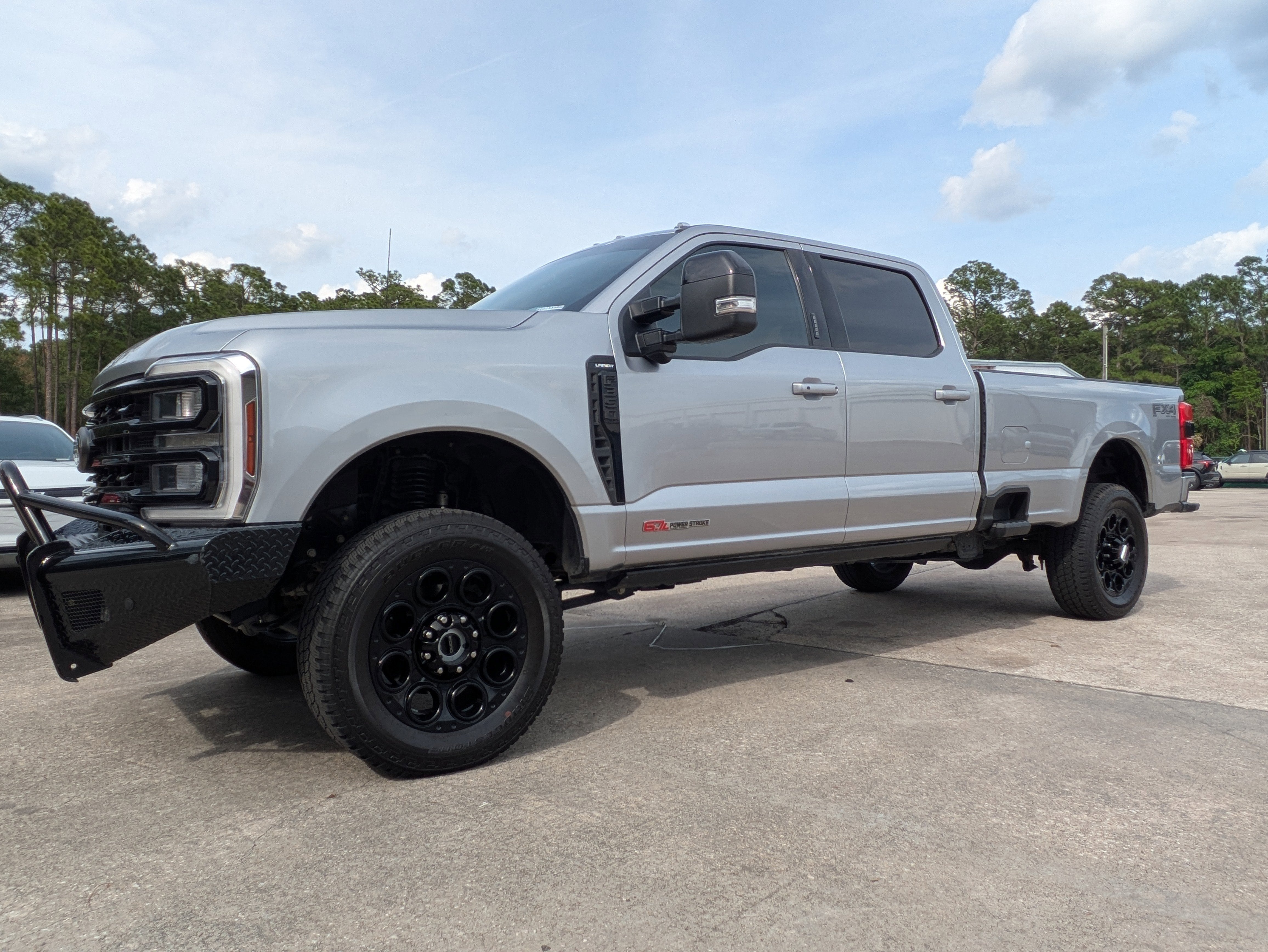 2024 Ford Super Duty F-350 SRW LARIAT