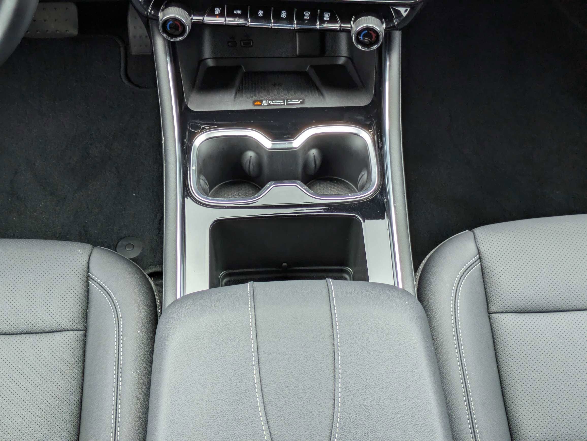 2025 Chevrolet Traverse FWD LT