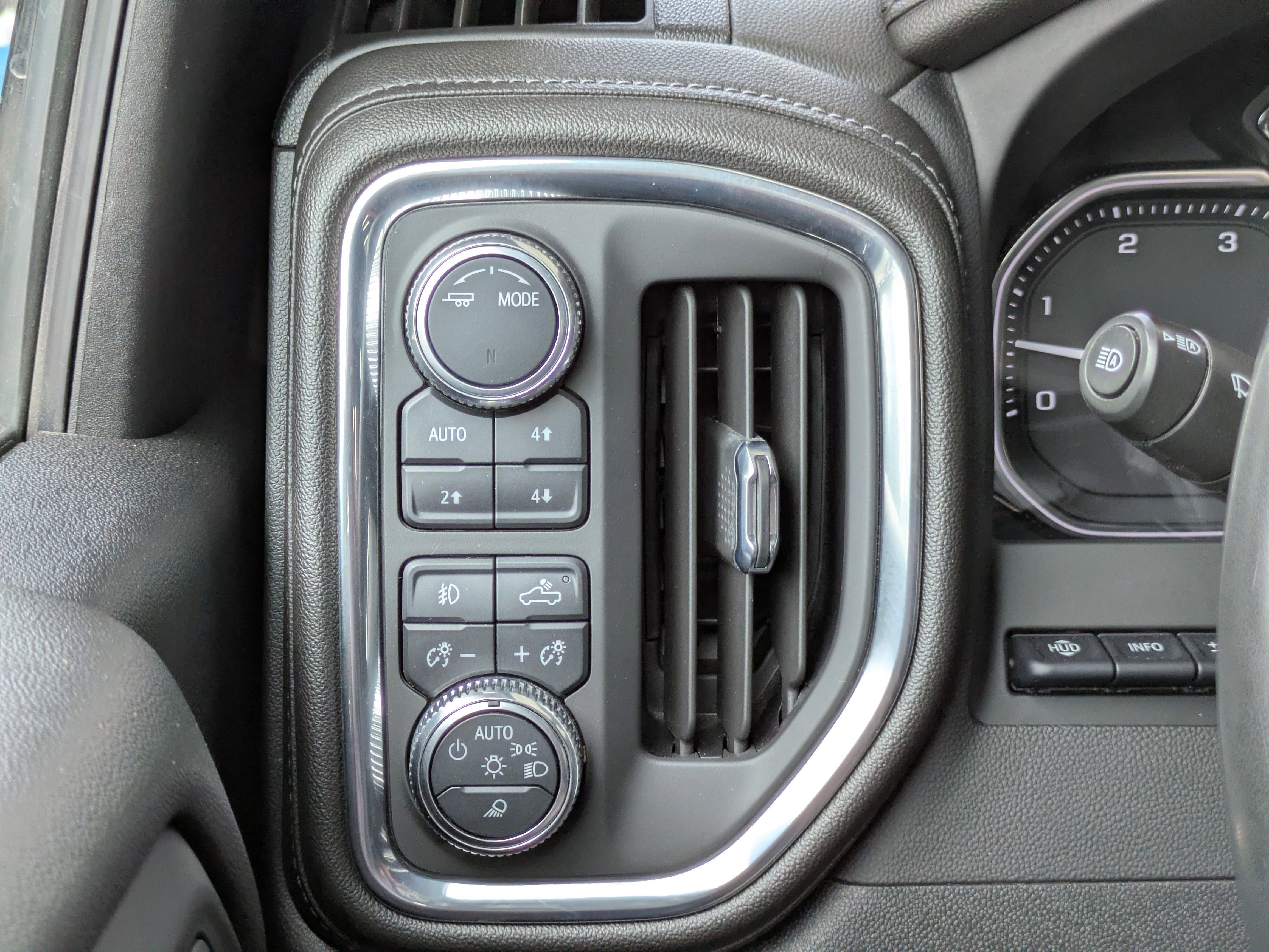 2023 GMC Sierra 3500HD Denali