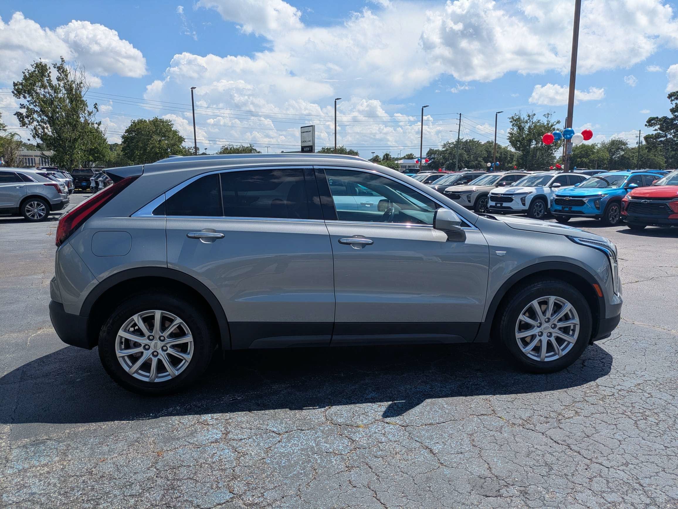 2023 Cadillac XT4 AWD Luxury