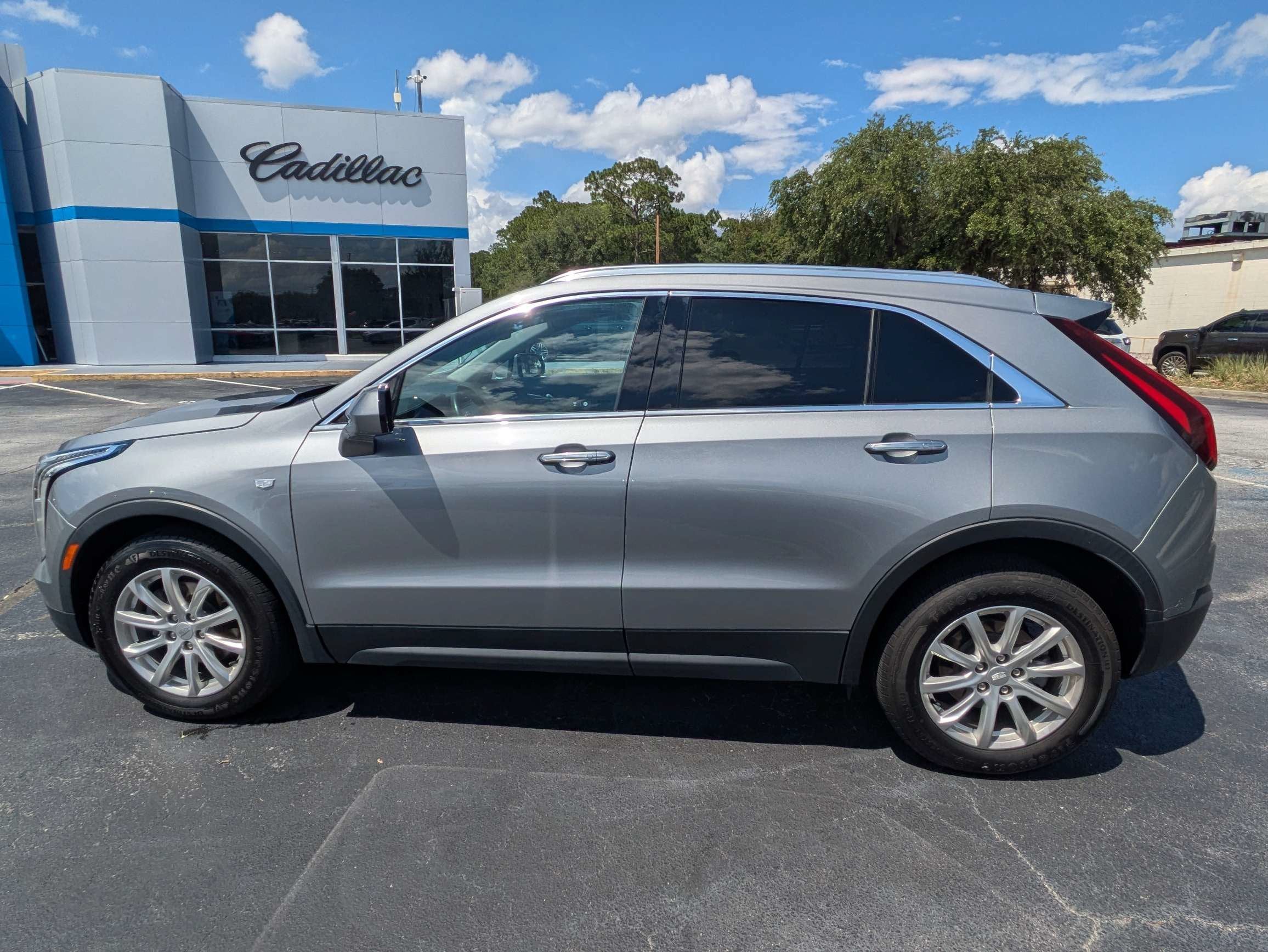 2023 Cadillac XT4 AWD Luxury