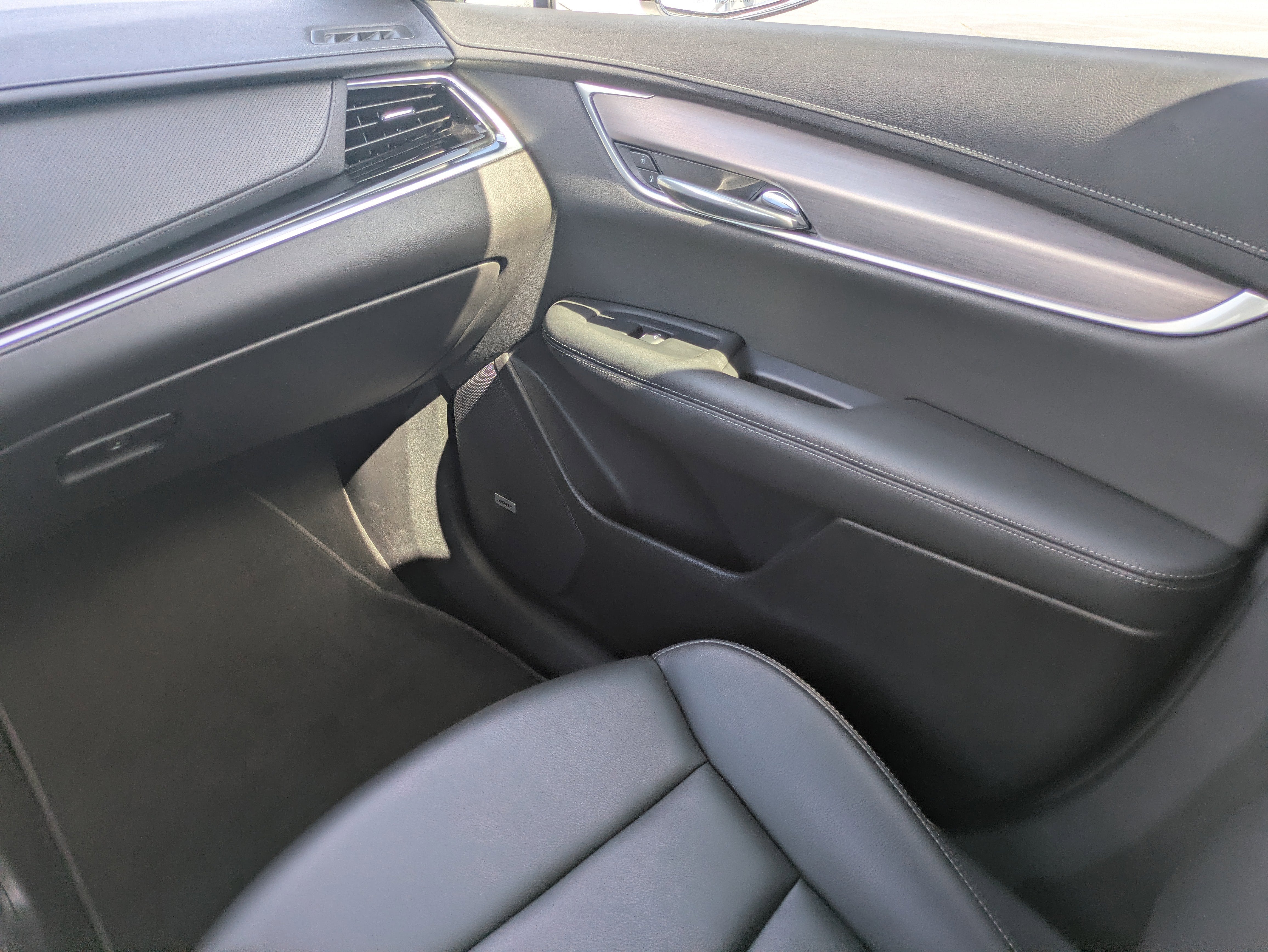 2024 Cadillac XT6 FWD Luxury