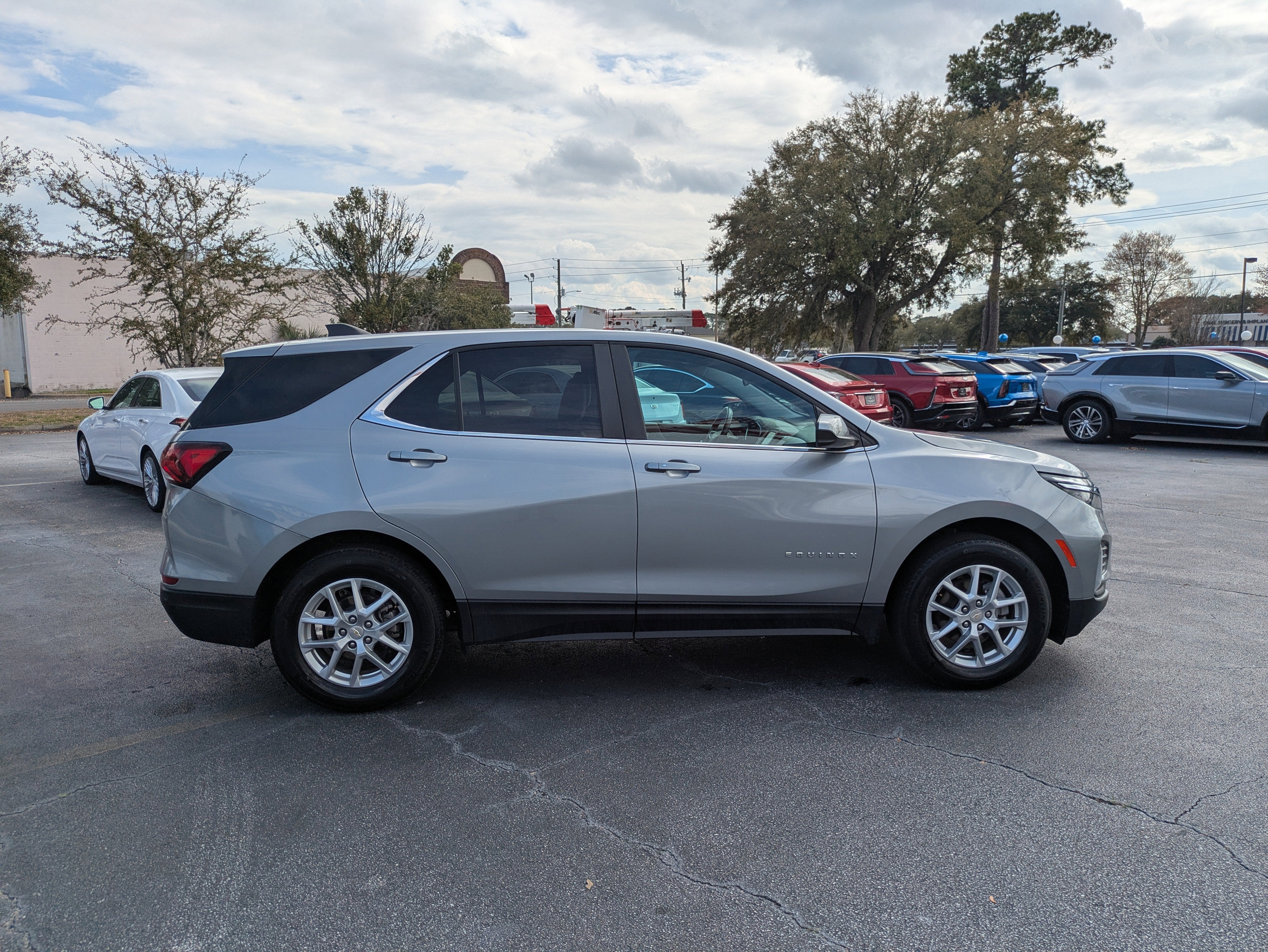 2024 Chevrolet Equinox LT