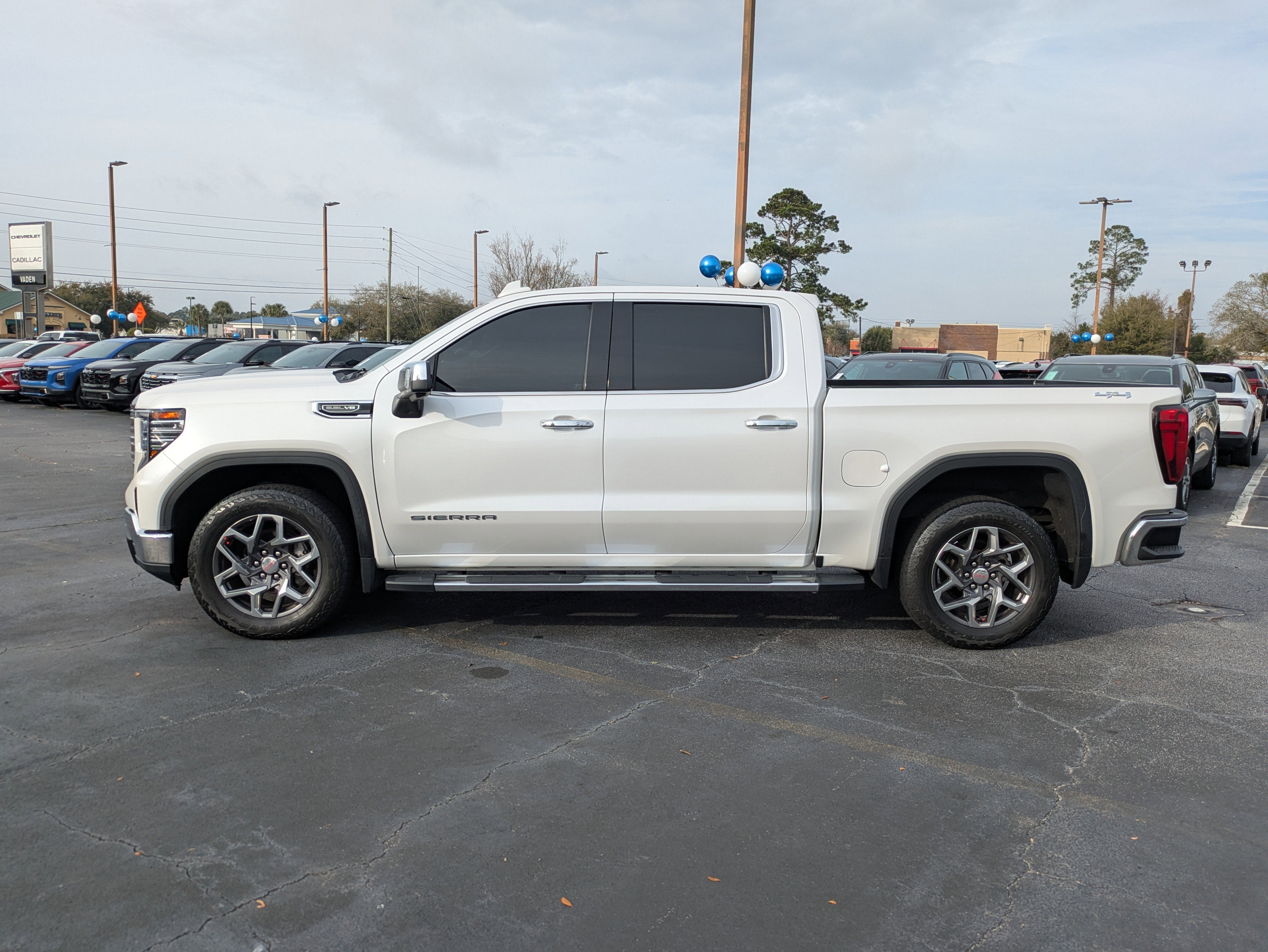 2022 GMC Sierra 1500 SLT