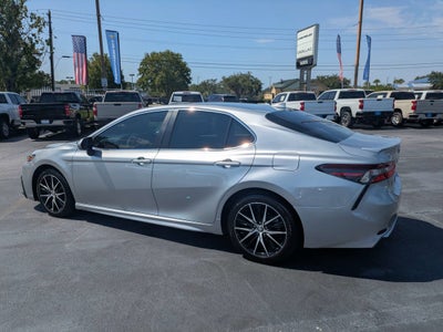 2024 Toyota Camry SE