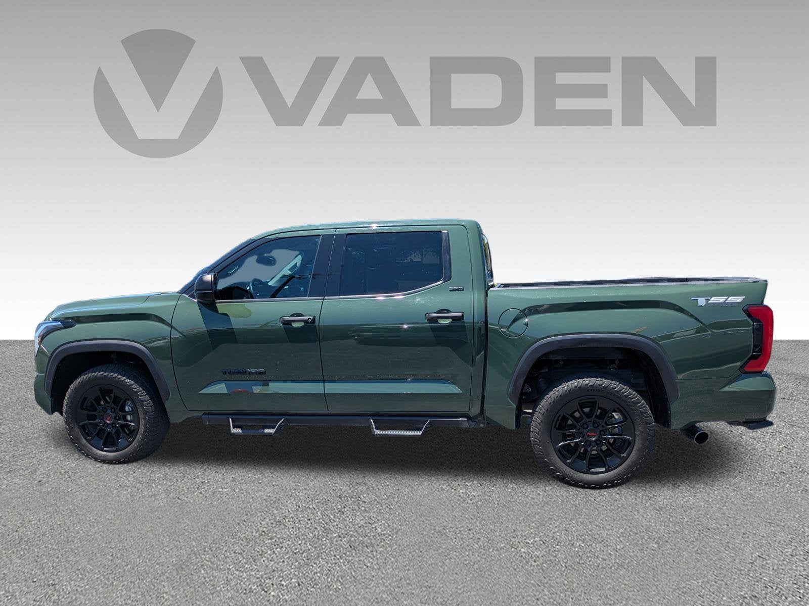 2023 Toyota Tundra 4WD SR5