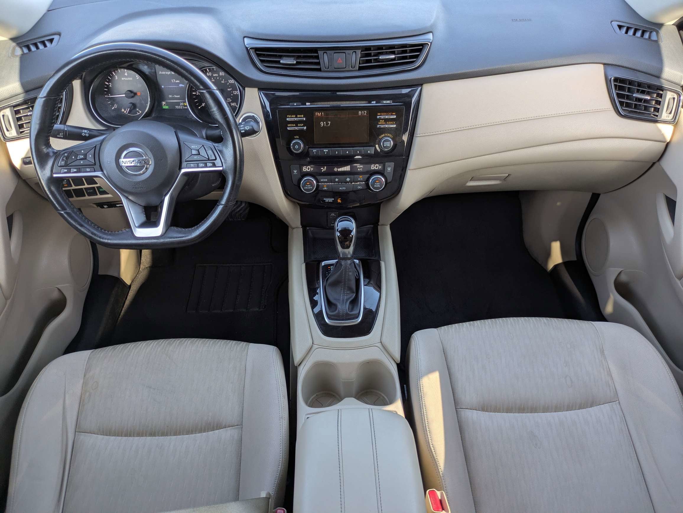 2017 Nissan Rogue SV