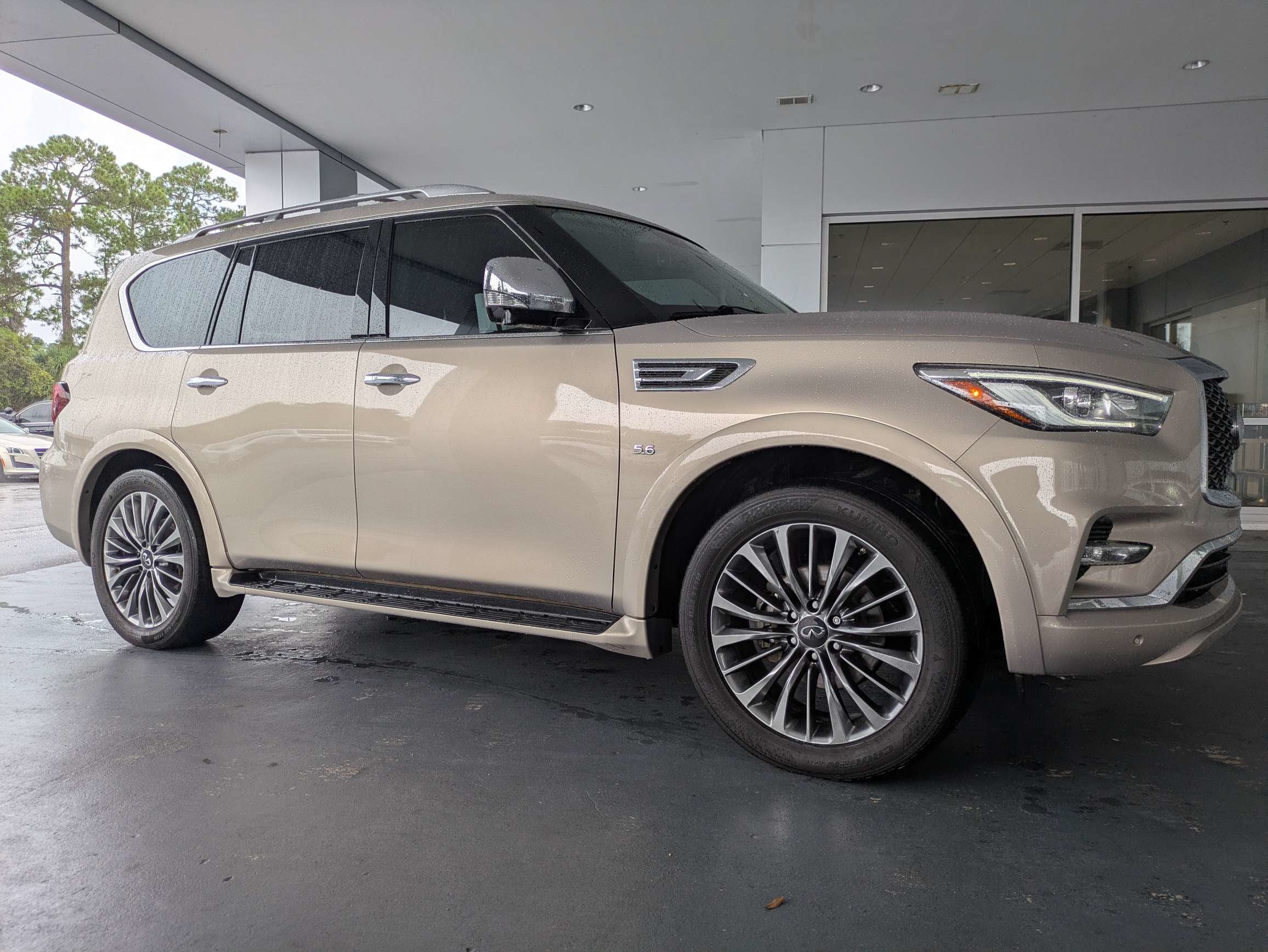 2020 INFINITI QX80 LUXE