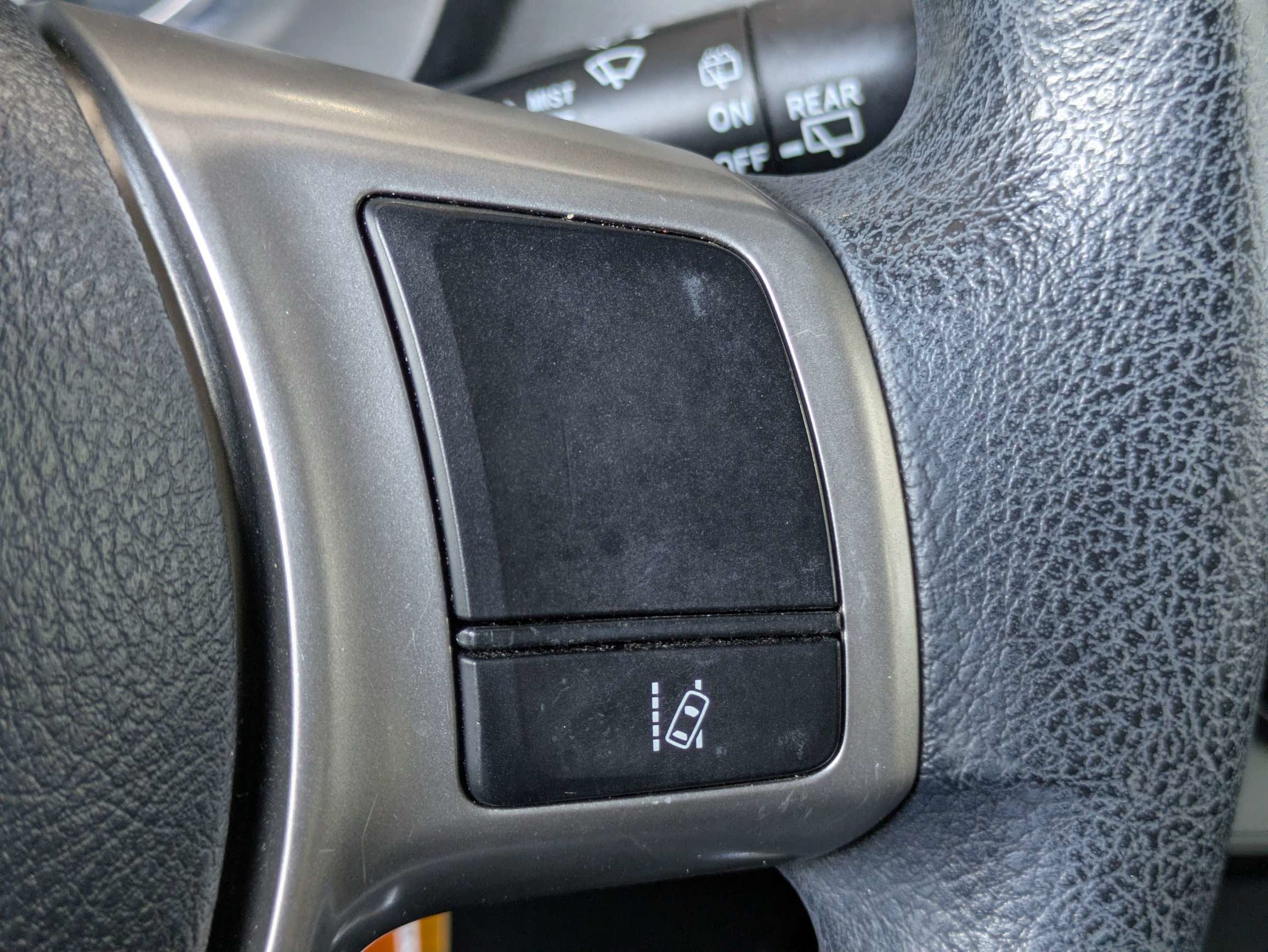 2017 Toyota Yaris L
