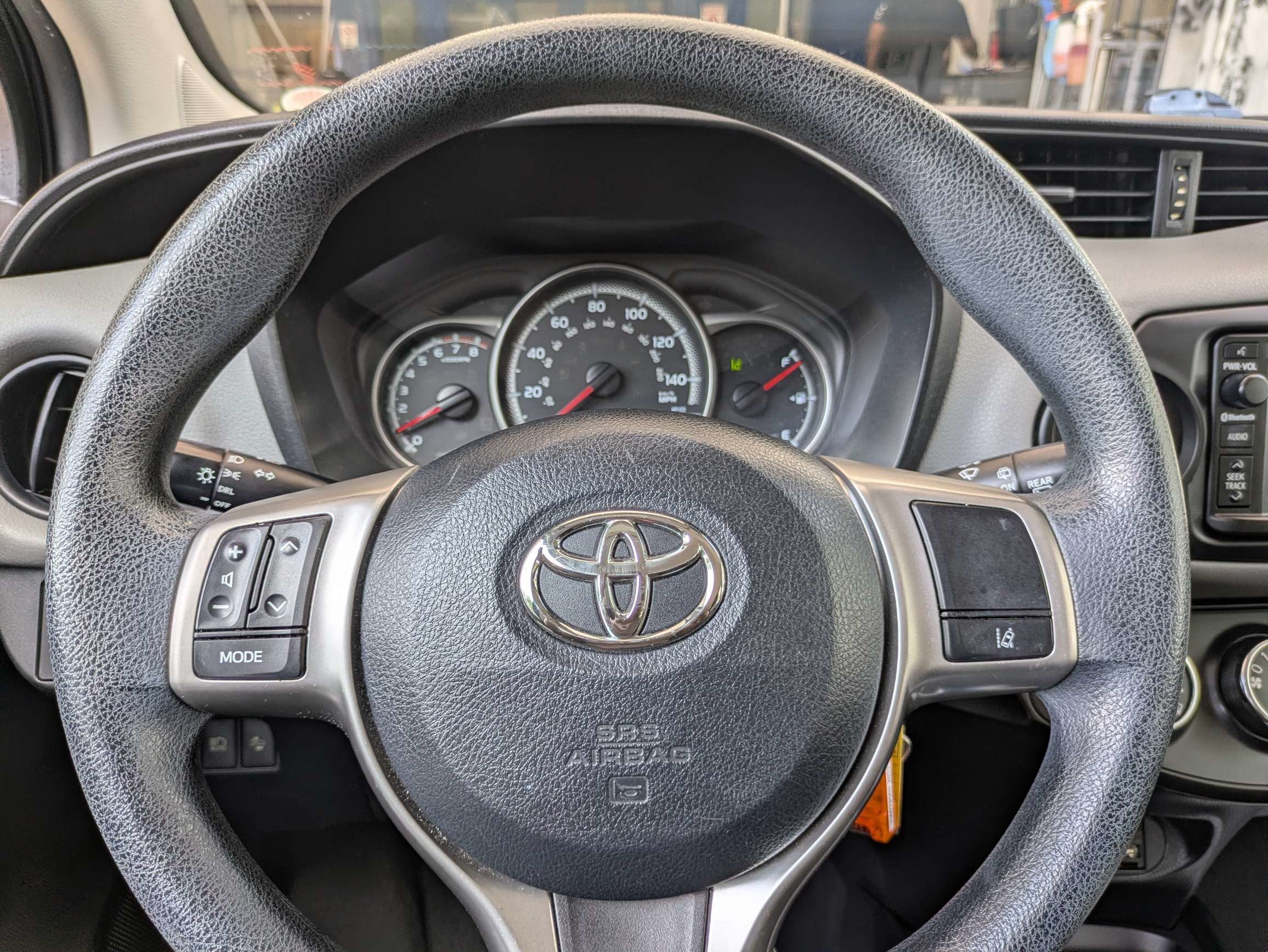 2017 Toyota Yaris L