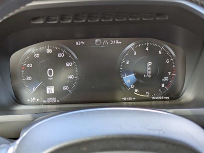 2018 Volvo XC90 Momentum
