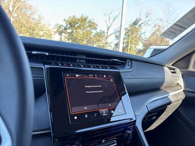 2023 Jeep Grand Cherokee L Laredo 4x2