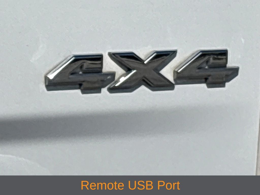2023 RAM 1500 Classic SLT Crew Cab 4x4 5'7' Box