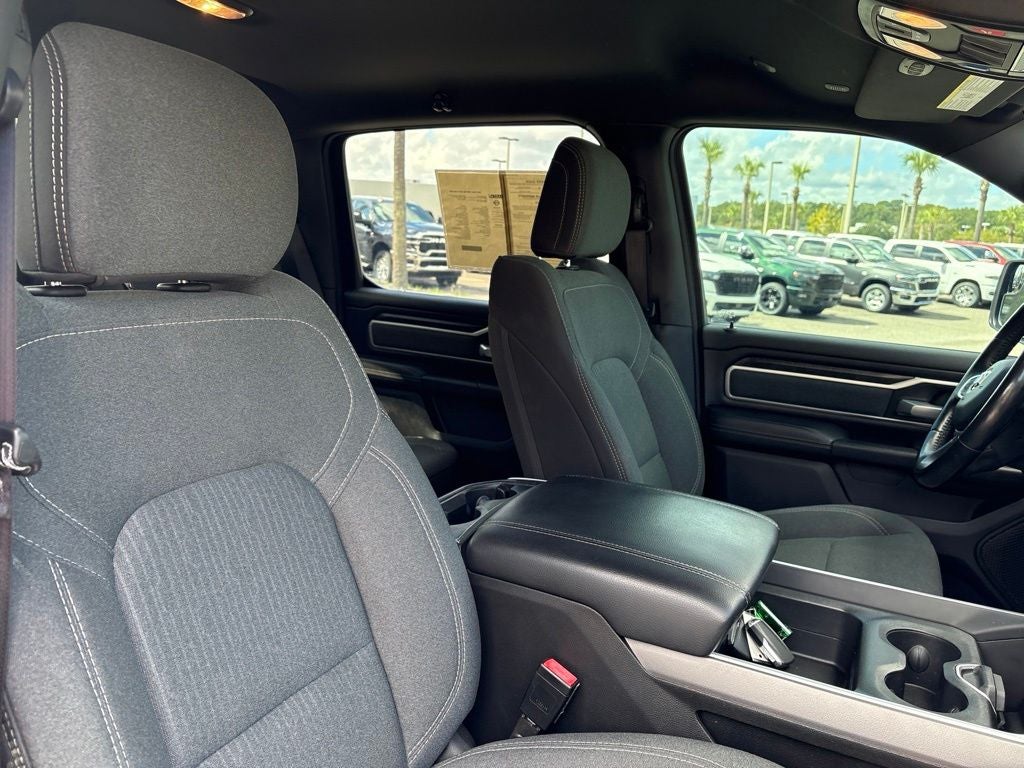 2022 RAM 1500 Big Horn Crew Cab 4x2 5'7' Box