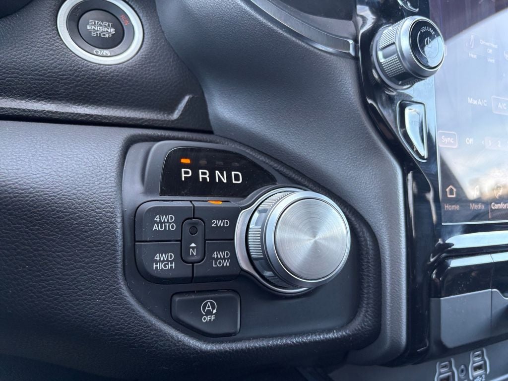 2025 RAM 1500 Laramie Crew Cab 4x4 5'7' Box