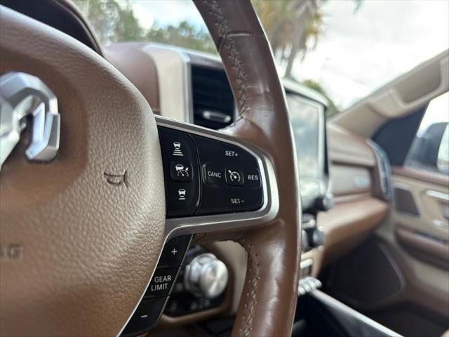 2019 RAM 1500 Laramie Crew Cab 4x4 5'7' Box