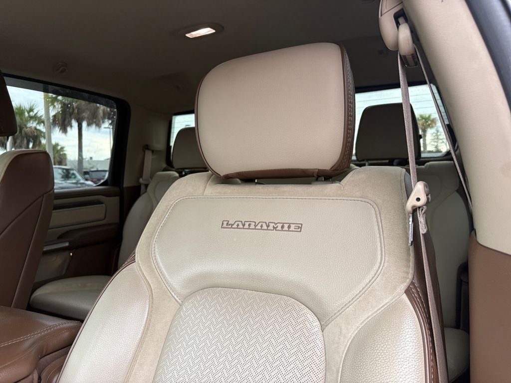 2019 RAM 1500 Laramie Crew Cab 4x4 5'7' Box