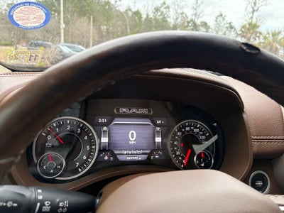 2019 RAM 1500 Laramie Crew Cab 4x4 5'7' Box