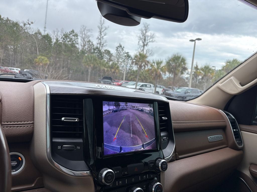 2019 RAM 1500 Laramie Crew Cab 4x4 5'7' Box