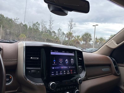 2019 RAM 1500 Laramie Crew Cab 4x4 5'7' Box